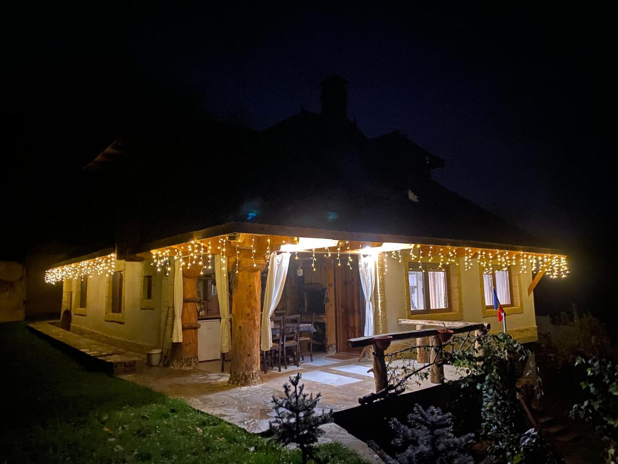 Вилла Casa Cu Sindrila Вэлени-де-Мунте Экстерьер фото