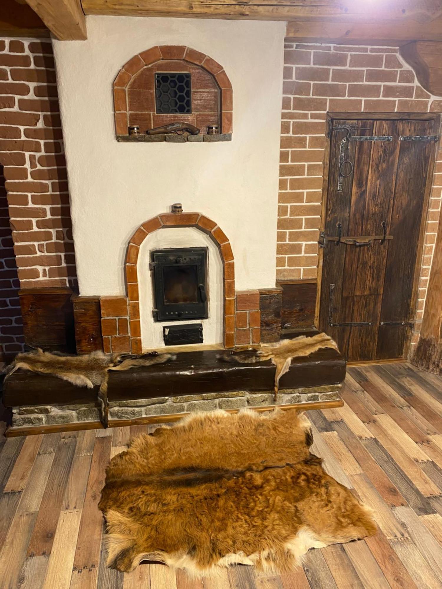 Вилла Casa Cu Sindrila Вэлени-де-Мунте Экстерьер фото